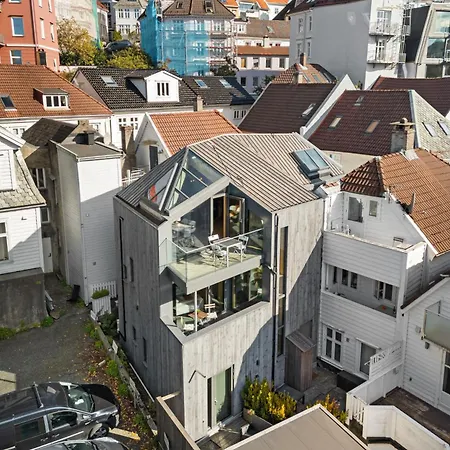 Bryggen Penthouse I New 2021 דירה